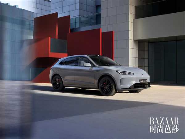 12小时超万人下定 问界新M5官图发布:两款新配色势成主流插图2 12小时超万人下定 问界新M5官图发布:两款新配色势成主流