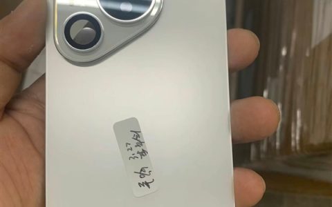 华为P70标准版后盖图首曝！行业独创三角形模组辨识度极高