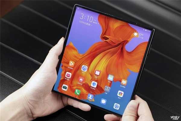 从一枝独秀到百花齐放 聊聊那些让我印象深刻的折叠屏插图6 从一枝独秀到百花齐放 聊聊那些让我印象深刻的折叠屏