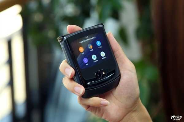 从一枝独秀到百花齐放 聊聊那些让我印象深刻的折叠屏插图10 从一枝独秀到百花齐放 聊聊那些让我印象深刻的折叠屏