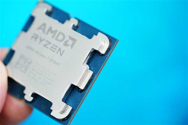 无核显更具性价比！锐龙7 8700F图赏