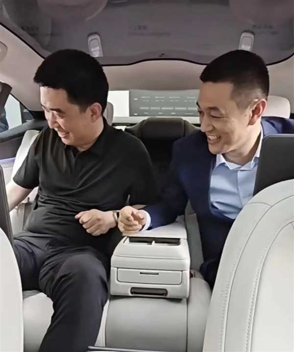 北京车展 不见余承东