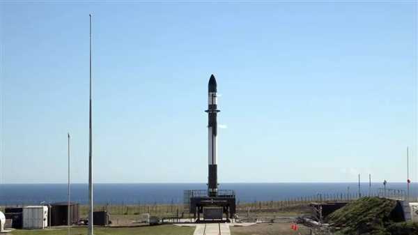 NASA准备发射太阳帆卫星：4个巨型三角形风帆