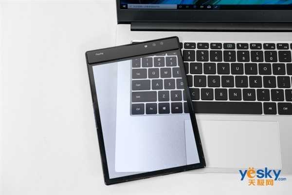 从一枝独秀到百花齐放 聊聊那些让我印象深刻的折叠屏插图2 从一枝独秀到百花齐放 聊聊那些让我印象深刻的折叠屏