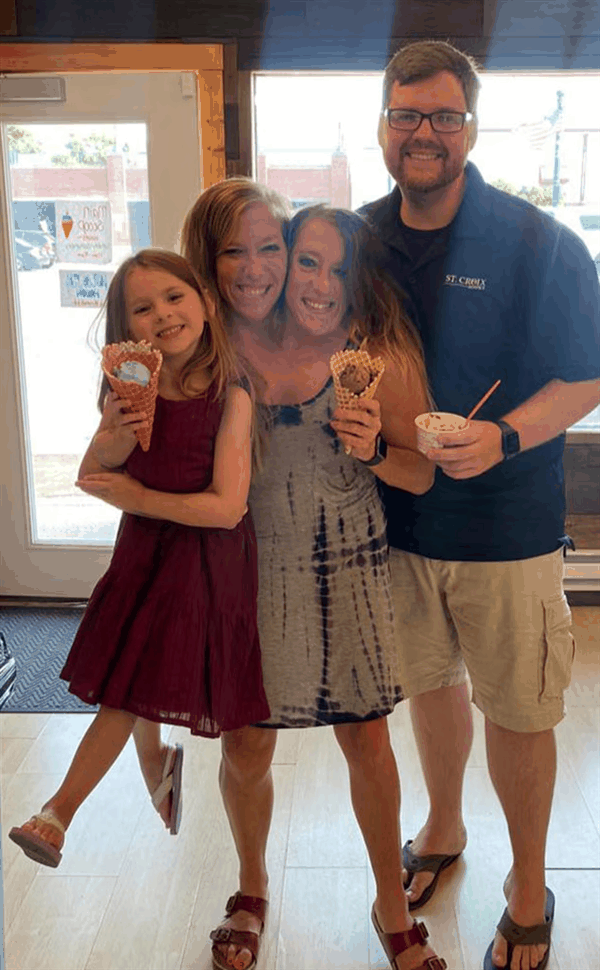 美国著名连体双胞胎共享身体 一个已婚想生孩子 另一个咋办插图4 美国著名连体双胞胎共享身体 一个已婚想生孩子 另一个咋办