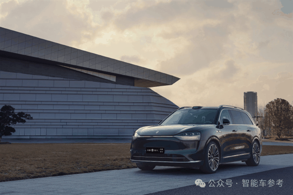 问界蝉联新势力销冠!M9五十万级无敌手:余承东又成了插图3 问界蝉联新势力销冠!M9五十万级无敌手:余承东又成了