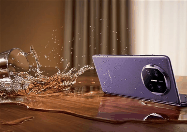 折叠屏标杆之作！华为Mate X5轻薄、通信全方位领先：引领折叠屏旗舰之路