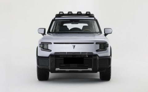 长安也来“凑热闹”？深蓝G318登台亮相，外观硬气配增程动力