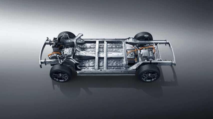 24万中大型SUV配空悬带四驱，新岚图FREE比领克08、问界M7更香