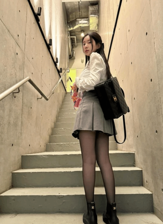 接住泼天流量!女主体模在刚刚ins介绍中加上《星刃》插图8 接住泼天流量!女主体模在刚刚ins介绍中加上《星刃》