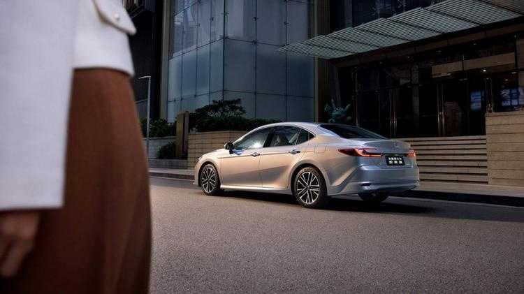 务实、传承、创新，家庭选车绕不开的选项，解析第9代凯美瑞