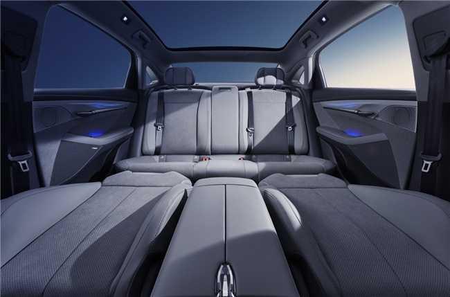 20万以上豪华混动轿车,追光PHEV引领潮流,尊享非凡之旅插图2 20万以上豪华混动轿车,追光PHEV引领潮流,尊享非凡之旅