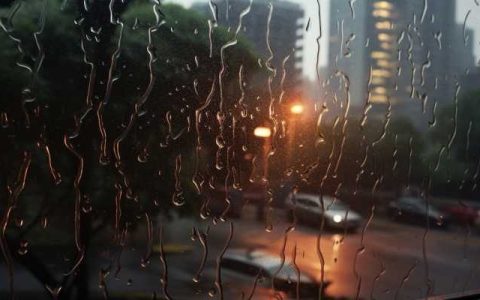 4月19日流感气象风险预报：内蒙古中部的部分地区有较高流感气象风险