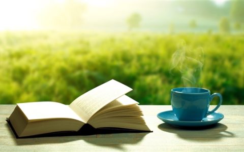 失业送外卖的985硕士入职当老师 当事人：不要低估外卖小哥