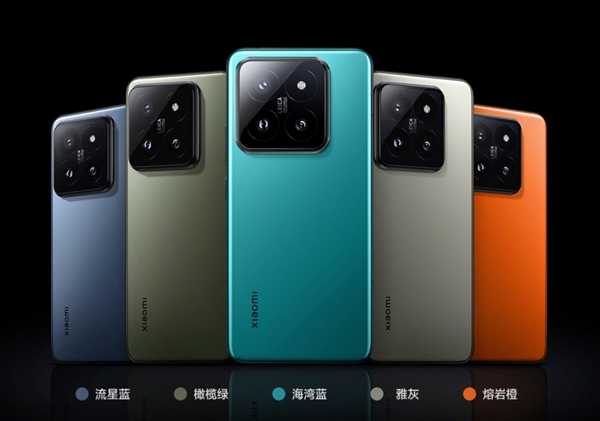 卢伟冰提车了:晒小米SU7合影 集齐橄榄绿全家福插图2 卢伟冰提车了:晒小米SU7合影 集齐橄榄绿全家福