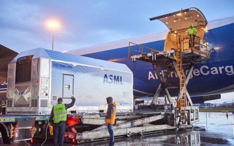 光刻机巨头阿斯麦ASML新CEO上任：中国业务成首要工作