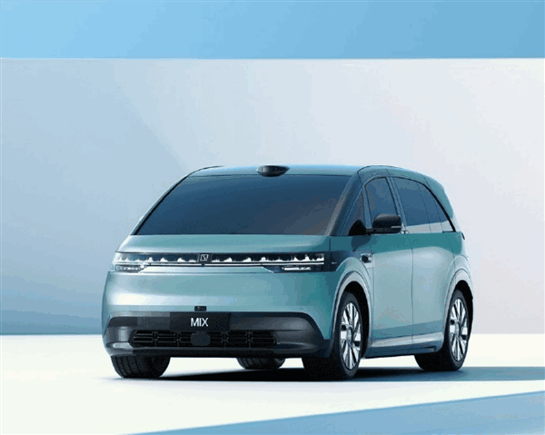 极氪MIX路试车曝光:无B柱、侧滑门往前开插图1 极氪MIX路试车曝光:无B柱、侧滑门往前开