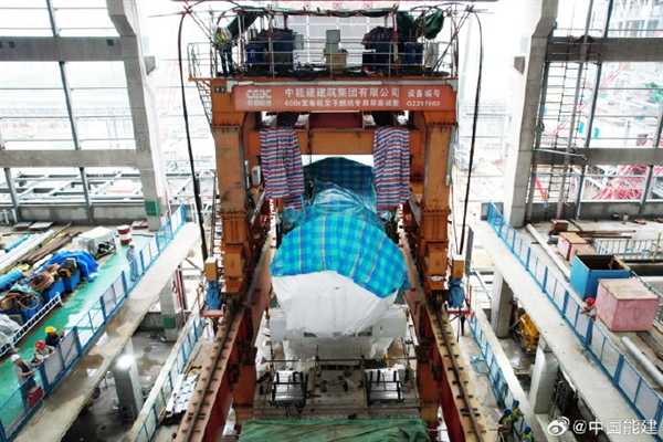 总重395吨！深圳能源光明电源基地项目3号机组燃机吊装完成