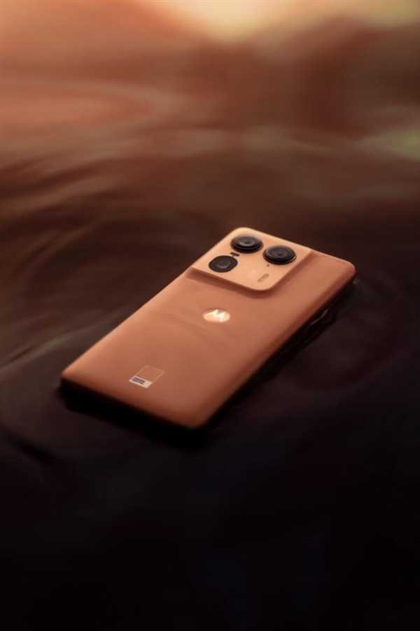 最强骁龙8s Gen3旗舰!moto Edge 50 Ultra发布:7700元插图10 最强骁龙8s Gen3旗舰!moto Edge 50 Ultra发布:7700元