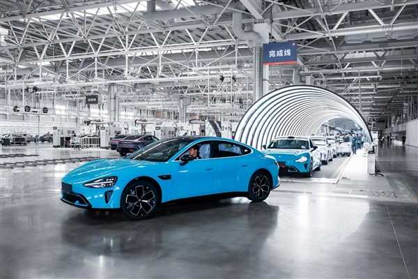 雷军：明天举办SU7首批交付仪式 全国28城同步启动交付