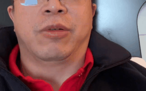 周鸿祎力挺手机支架 喊话余承东：手机在老婆手里 你能专心开车吗