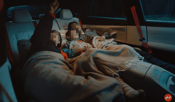 前宾利设计师主刀 蔚来乐道首车L60预告图发布：超薄大灯组