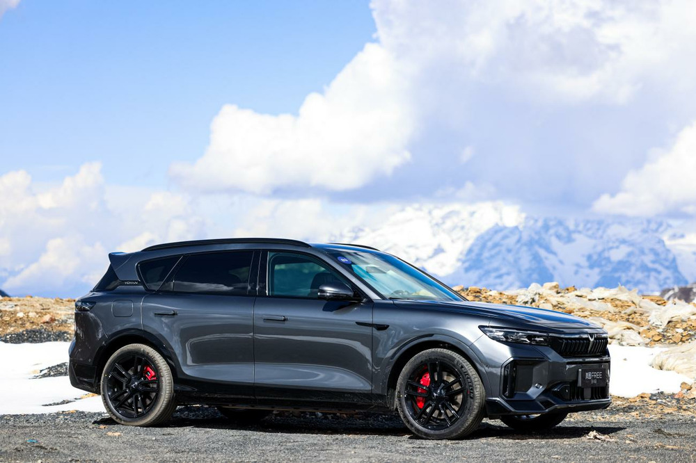 尽享驾趣体验和318美景：最美公路旅行家岚图FREE 318试驾报告