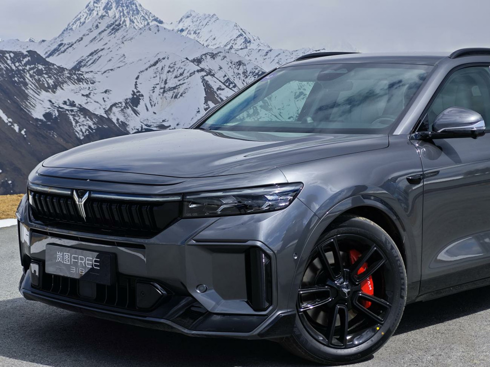 尽享驾趣体验和318美景：最美公路旅行家岚图FREE 318试驾报告