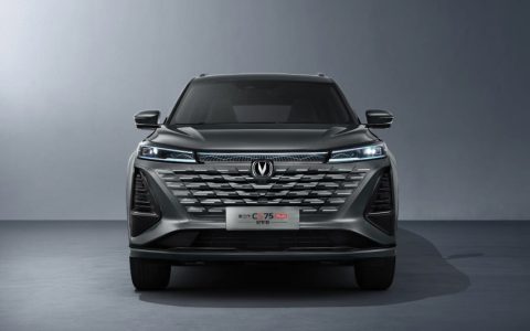 长安汽车第三代CS75 PLUS也出冠军版