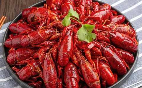 建议一次食用小龙虾不超10只 过量食用会给身体带来负担