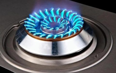 河南一商户发现欠燃气费近5亿元 查询时被吓了一跳