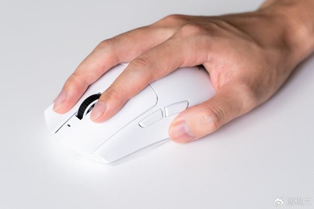 毒蝰V2和毒蝰V3专业版、极速版有什么区别? 雷蛇游戏鼠标评测插图11 毒蝰V2和毒蝰V3专业版、极速版有什么区别? 雷蛇游戏鼠标评测插图11