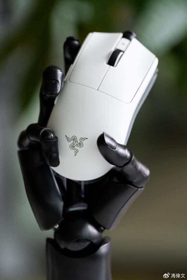 毒蝰V2和毒蝰V3专业版、极速版有什么区别? 雷蛇游戏鼠标评测插图14 毒蝰V2和毒蝰V3专业版、极速版有什么区别? 雷蛇游戏鼠标评测插图14