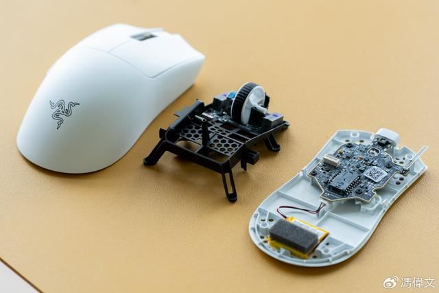 毒蝰V2和毒蝰V3专业版、极速版有什么区别? 雷蛇游戏鼠标评测插图17 毒蝰V2和毒蝰V3专业版、极速版有什么区别? 雷蛇游戏鼠标评测插图17