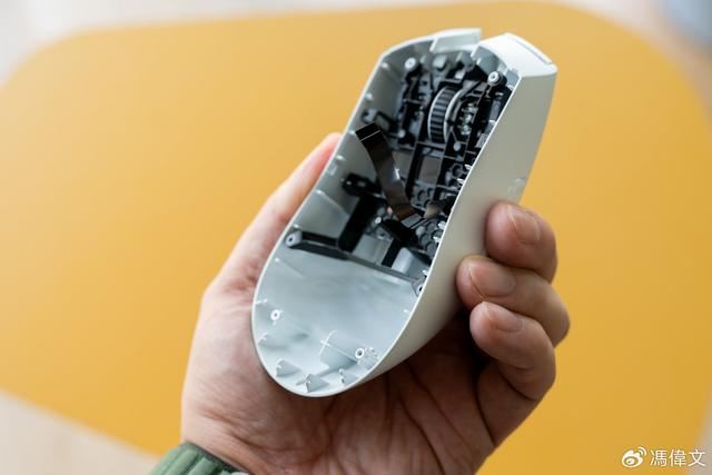 毒蝰V2和毒蝰V3专业版、极速版有什么区别? 雷蛇游戏鼠标评测插图18 毒蝰V2和毒蝰V3专业版、极速版有什么区别? 雷蛇游戏鼠标评测插图18