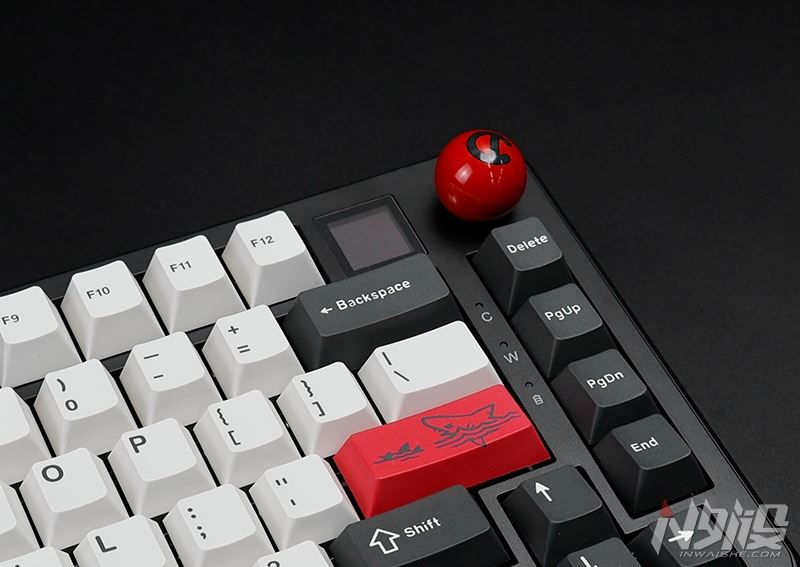 飞鱼轴版开售 黑爵AK820 MAX三模机械键盘拆解评测插图4