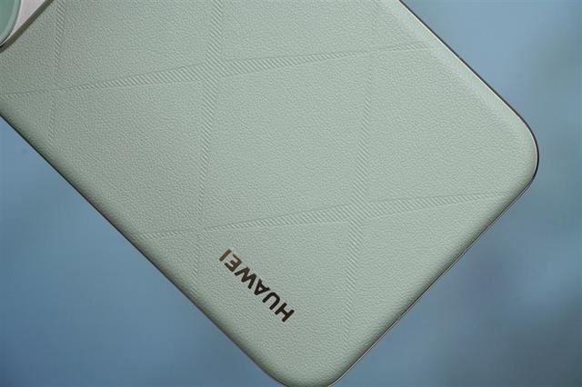 华为Pura 70 Ultra值得购买吗? 华为Pura 70 Ultra配置全面评测插图2