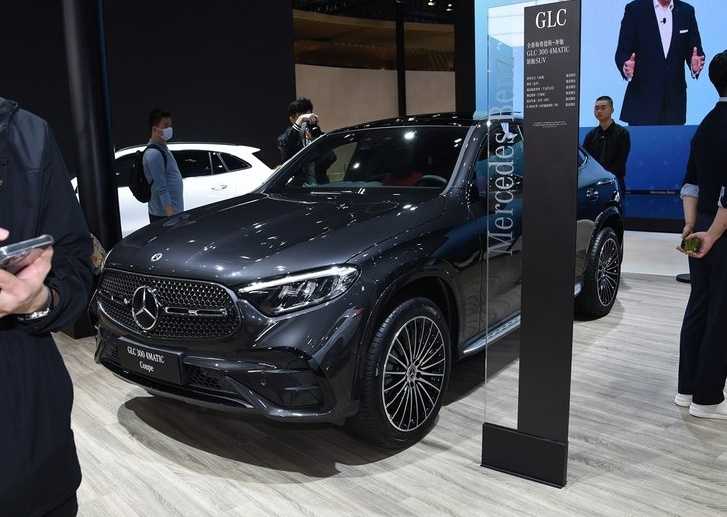 全新奔驰GLC轿跑SUV上市！共两款车型，售价48.95万起