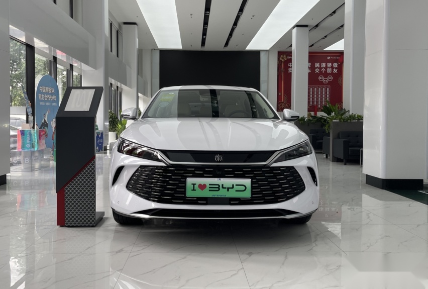 预计12万元起，填补秦PLUS和汉之间的空白？比亚迪秦L实拍插图1