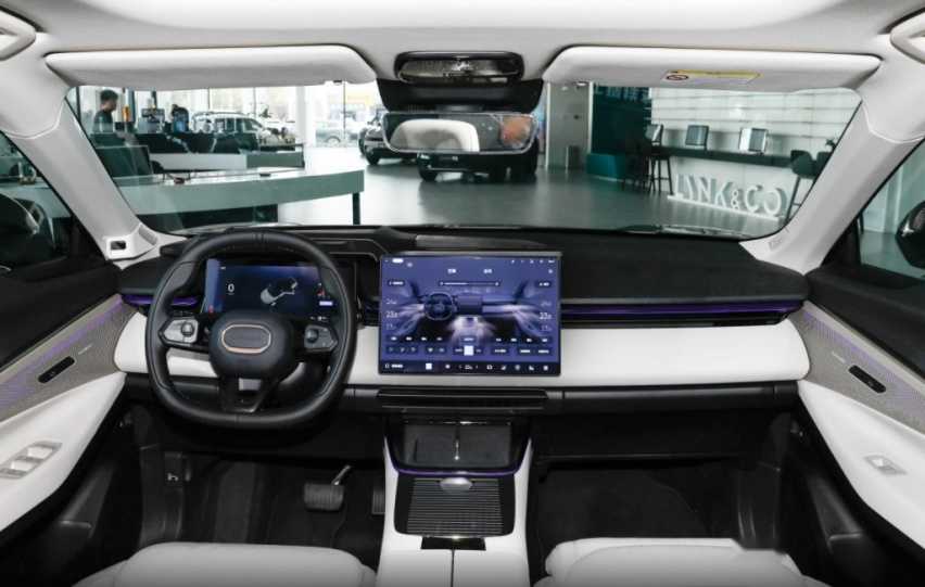 都是实力、品质过硬的SUV！新岚图FREE对比领克08怎么选？