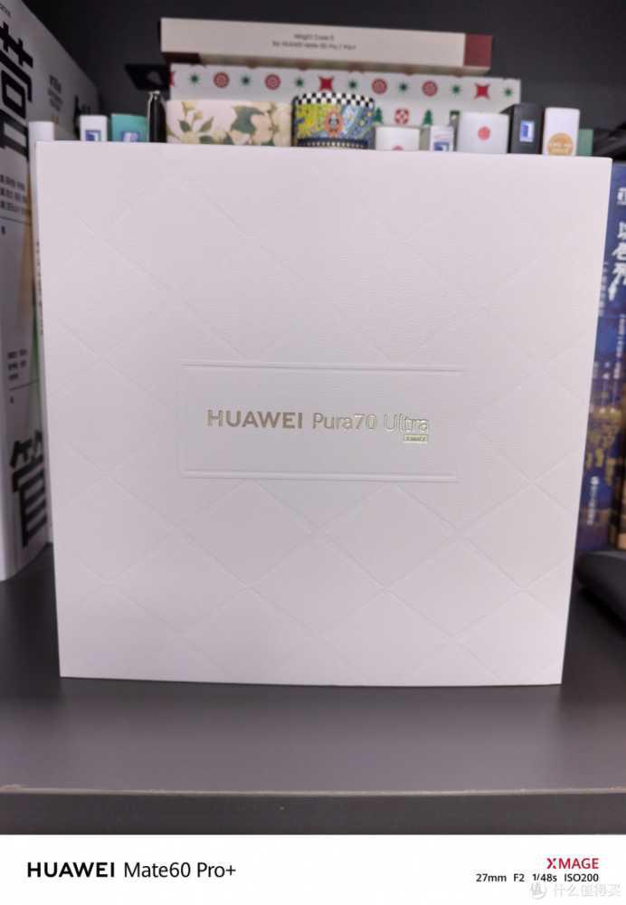 华为MATE60pro+宣白和PURA70ultra白色双持是个什么样的体验