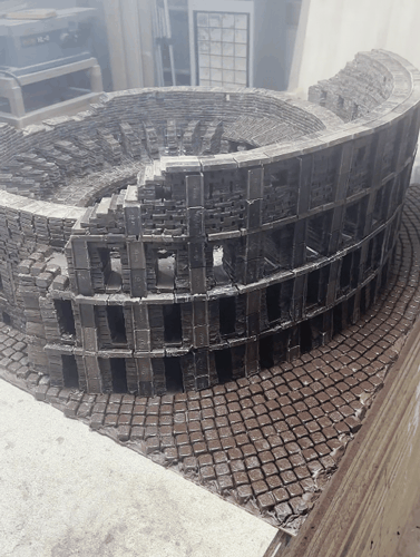 日本老哥还原罗马角斗场：每块石头都很好吃！