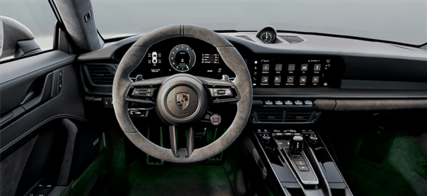 新款保时捷911很强 因为它让老款变得更香了