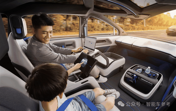 20.46万!百度最强量产车交付:智驾达到无人驾驶 体验媲美迈巴赫 江铃制造插图 20.46万!百度最强量产车交付:智驾达到无人驾驶 体验媲美迈巴赫 江铃制造