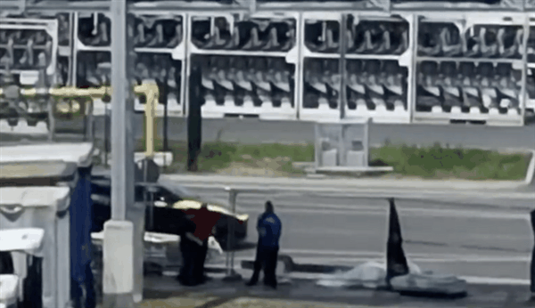 外观内饰有望大幅调整！新款Model Y实车现身柏林超级工厂