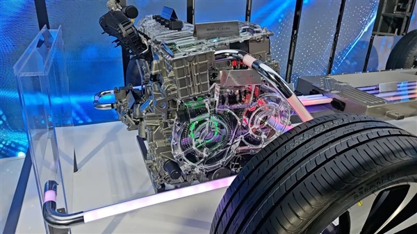 100公里只要2.9升油!9.98万的比亚迪秦L让车企老板们睡不着了插图15 100公里只要2.9升油!9.98万的比亚迪秦L让车企老板们睡不着了