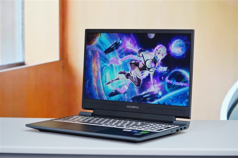 隐有大厂风范！七彩虹隐星G15 24评测：不妥协的超高性价比RTX 4060游戏本