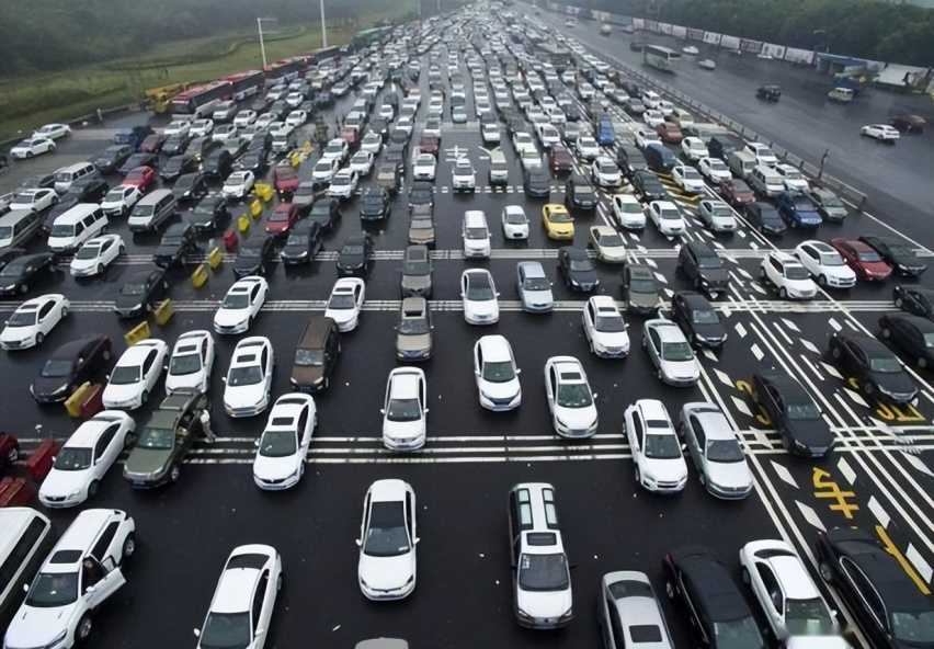 不是所有家庭都有里程焦虑：纯电车适合多数车主，插混车将小众化