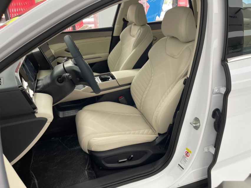 预计12万元起，填补秦PLUS和汉之间的空白？比亚迪秦L实拍插图9