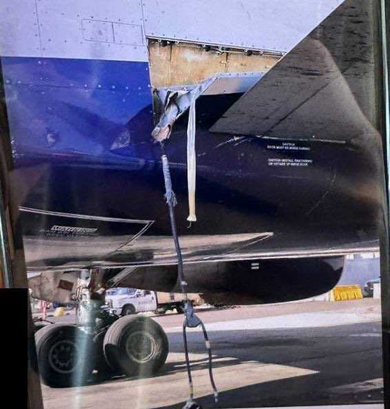 波音客机逃生滑梯疑掉落纽约海边：漂到起诉波音公司律师家门口